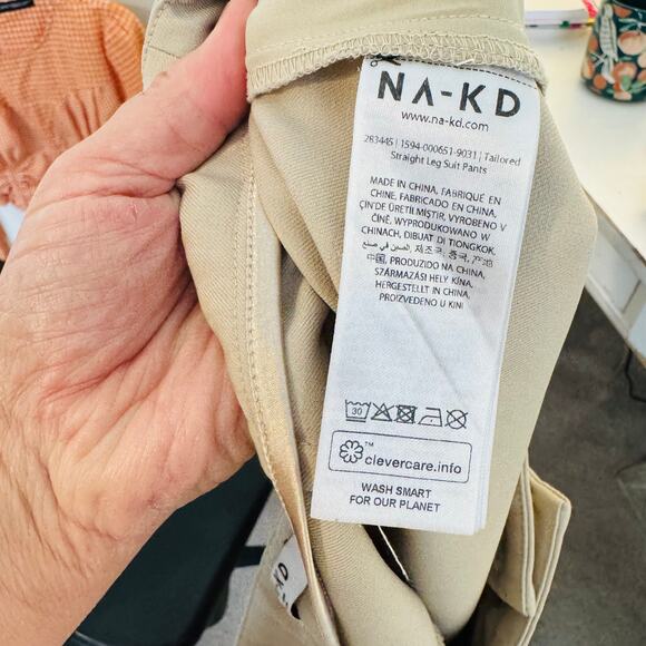 NA-KD Women’s Size 38 Wide Leg High Rise Pleated Trousers Beige Khaki Pants - Picture 8 of 9